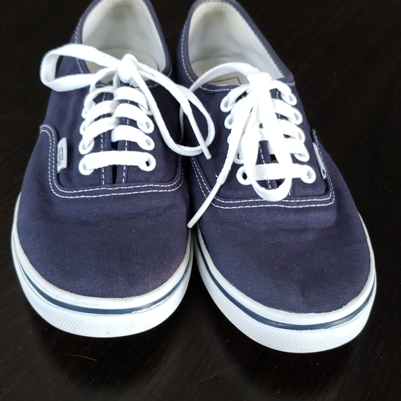 Van's shoes - Picture 3 of 9